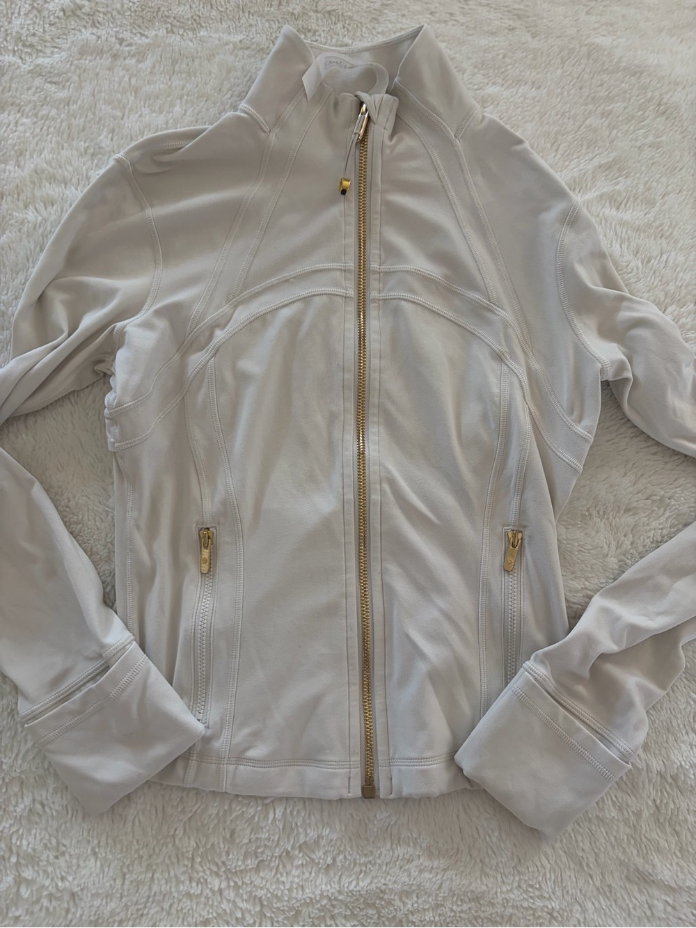 Lululemon bone/gold cropped define jacket